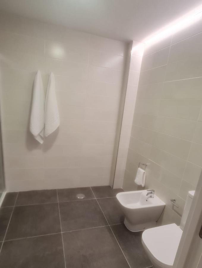 V53 A Apartment Виго Екстериор снимка