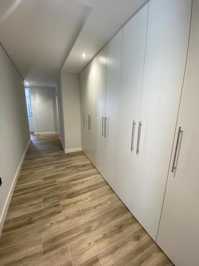 V53 A Apartment Виго Екстериор снимка
